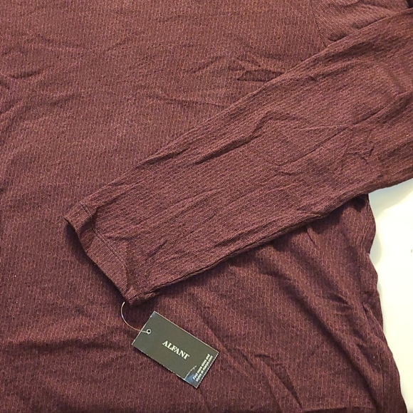 Alfani long-sleeve V-neck fire red tee - Picture 5 of 16